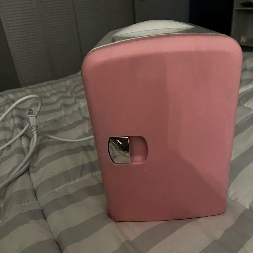 Pink Mini-fridge for skin care